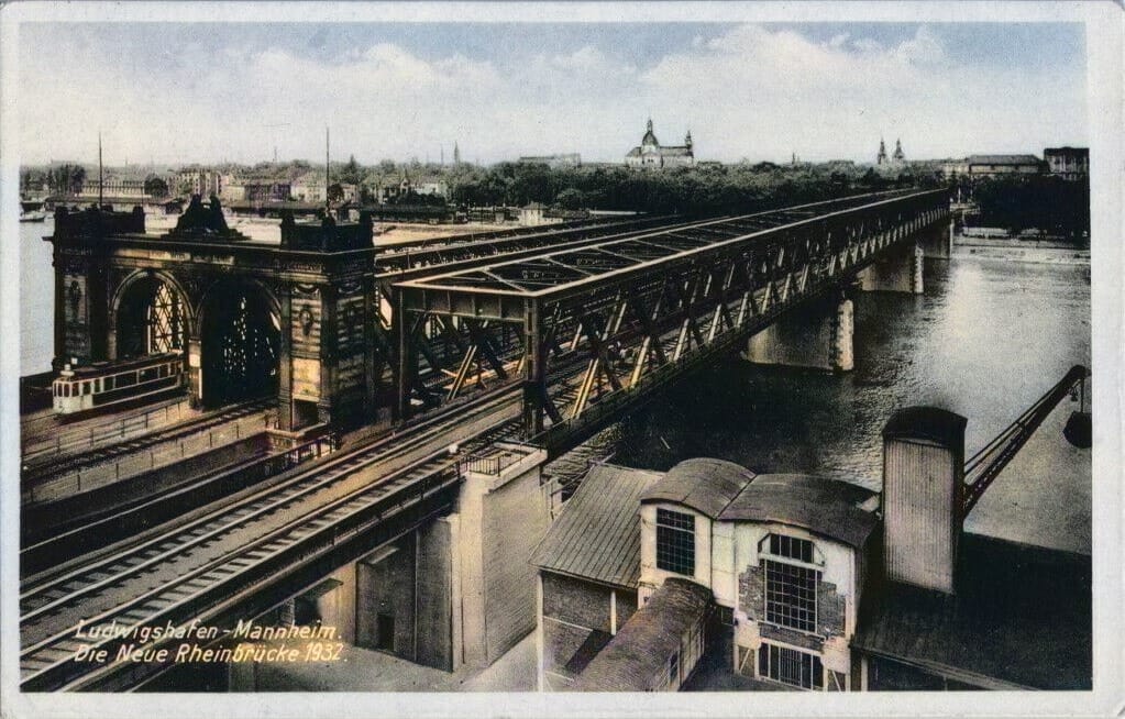 Die Konrad Adenauer Brücke zwischen MA und LU